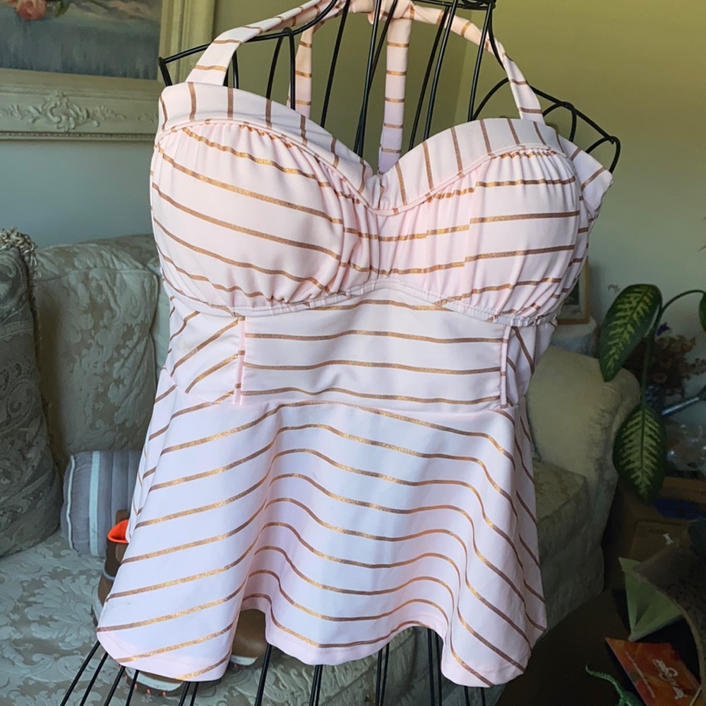Betsy Johnson pink & rose gold medium swimwear top